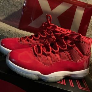 Air Jordan 11 Gym Red